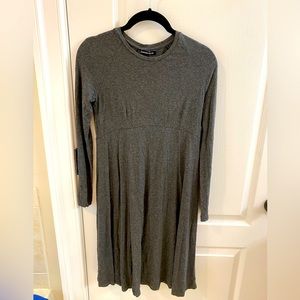 Isabella Oliver Gray Maternity Dress, size 0